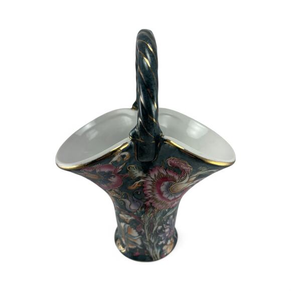 Vintage Hand-Painted Porcelain Basket Vase – Floral Gilt Design, Made in China - Picture 2 of 10